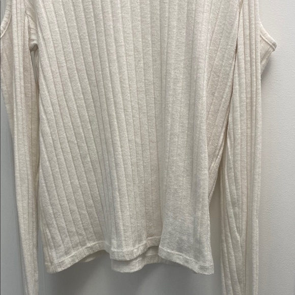 American Eagle Cold Shoulder Cream Ribbed Top Size XL - Picture 4 of 9